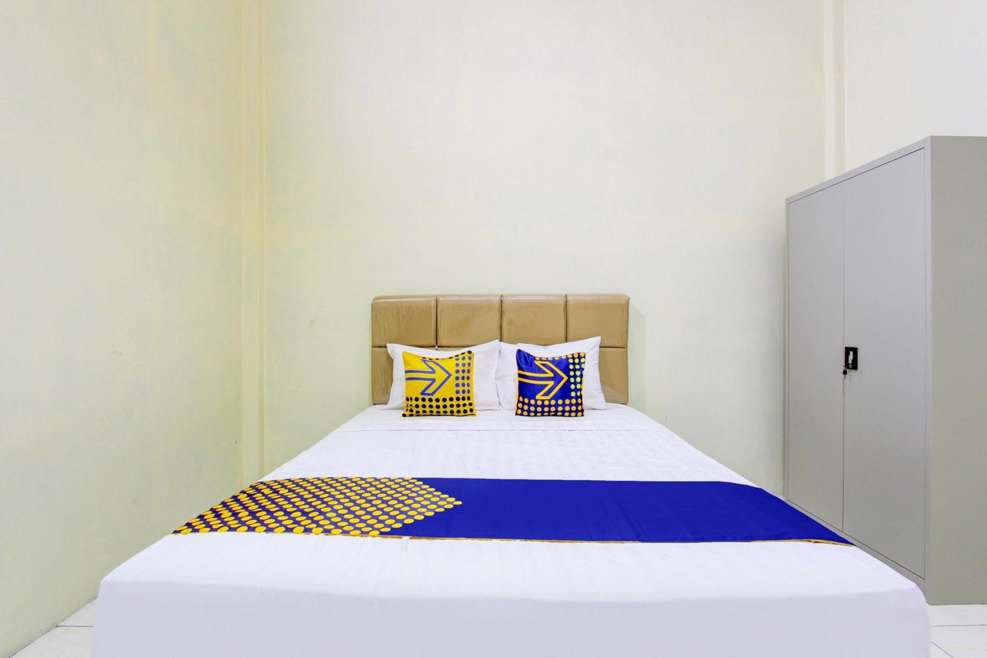 Spot On 93245 Guest House Mulia Dua Syariah Klaten Exterior foto